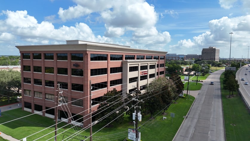 Exterior_14090 SW Freeway