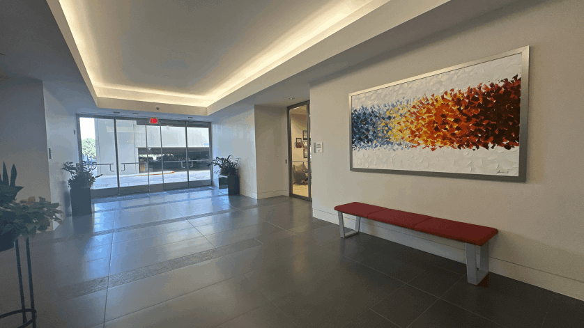 Interior_14090 SW Freeway